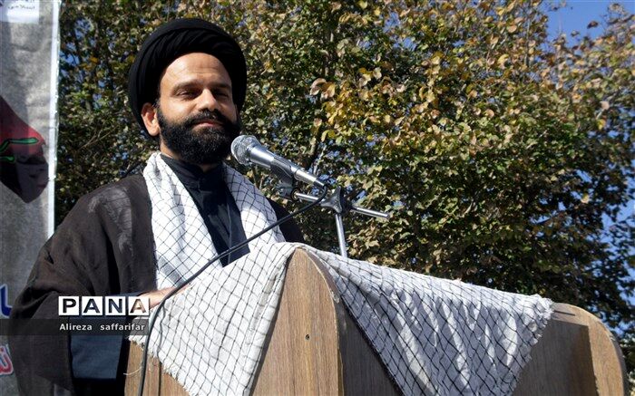 ۱۳آبان یادآور ۳واقعه است که باید گرامی‌داشته شود