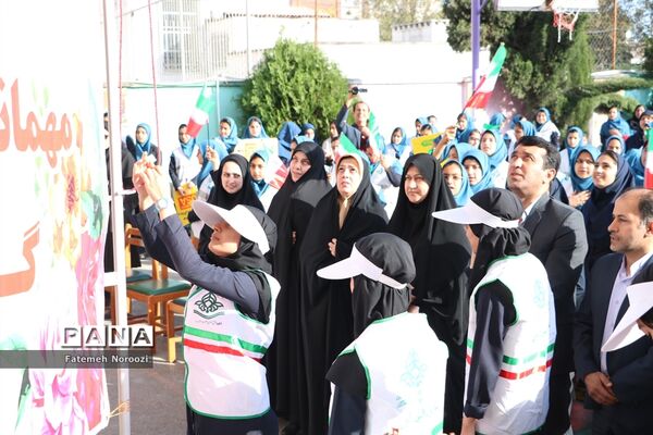 آیین نواختن زنگ استکبارستیزی در دبیرستان ابوریحان ساری