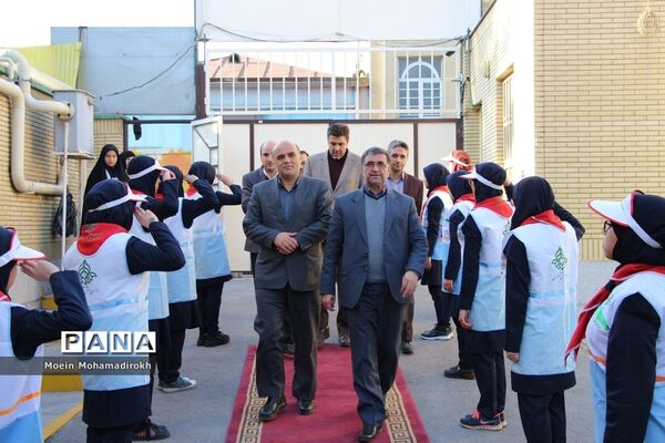 آیین نواختن زنگ استکبار ستیزی در مشهد