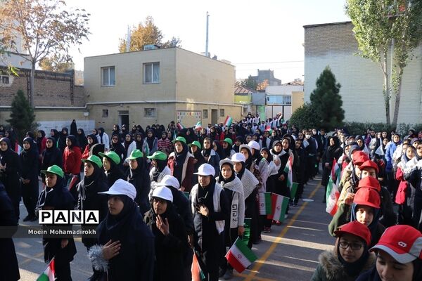 آیین نواختن زنگ استکبار ستیزی در مشهد
