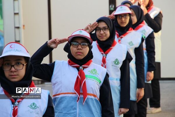 آیین نواختن زنگ استکبار ستیزی در مشهد