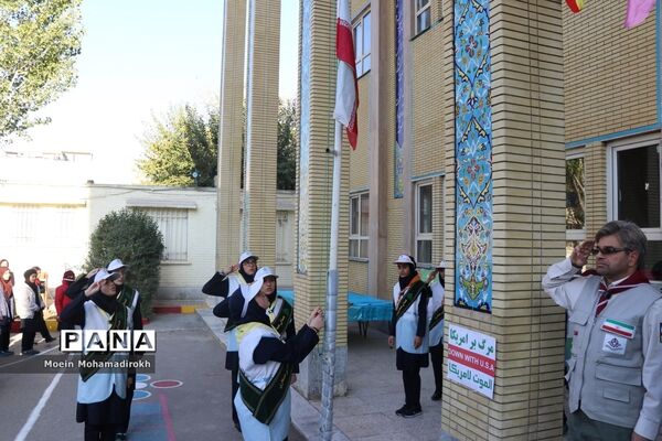 آیین نواختن زنگ استکبار ستیزی در مشهد