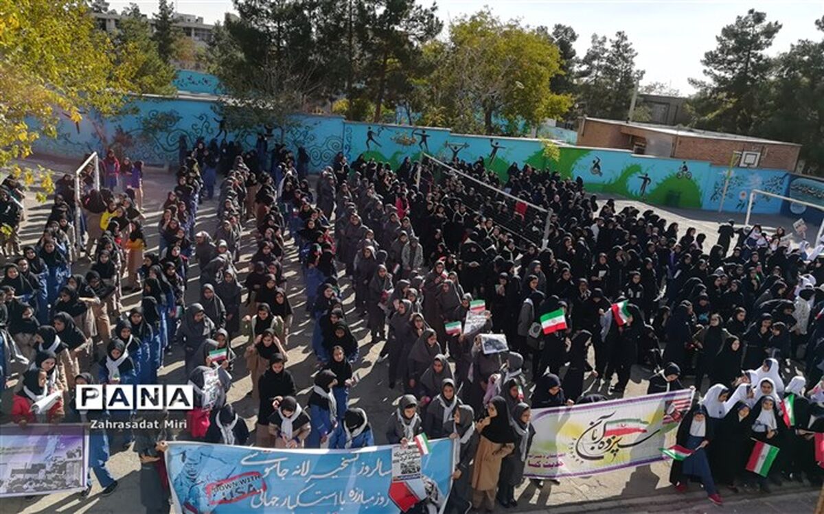 صدای شکسته شدن استخوان صهیونیستها به گوش میرسد