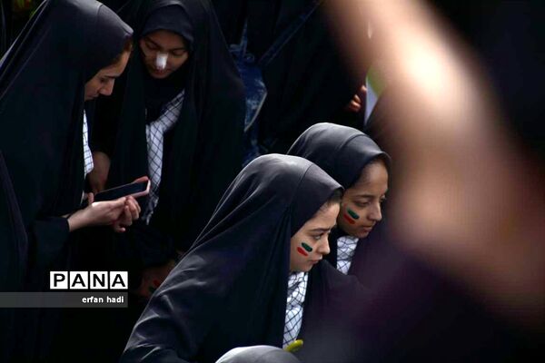 راهپیمایی 13 آبان در قم