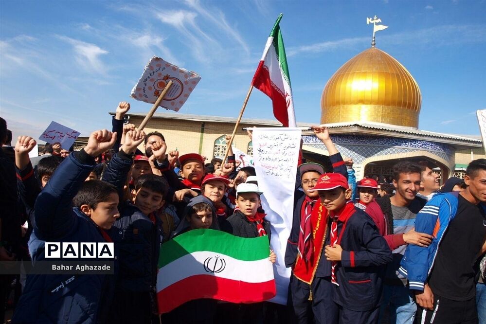 حماسه باشکوه راهپیمایی استکبار ستیزی مردم فشافویه در یوم الله 13 آبان