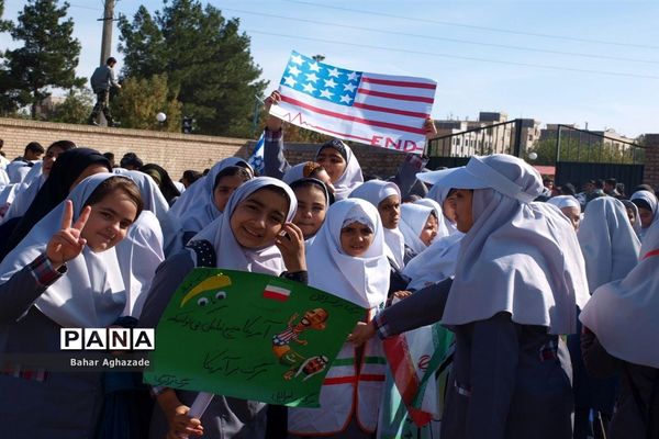 حماسه باشکوه راهپیمایی استکبار ستیزی مردم فشافویه در یوم الله 13 آبان