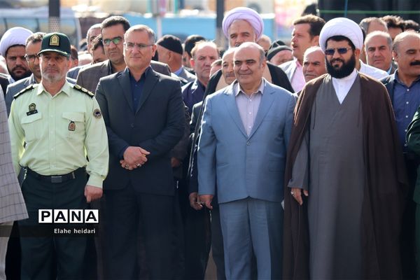 حضور پرشکوه دانش‌آموزان شهرقدس درراهپیمایی 13آبان