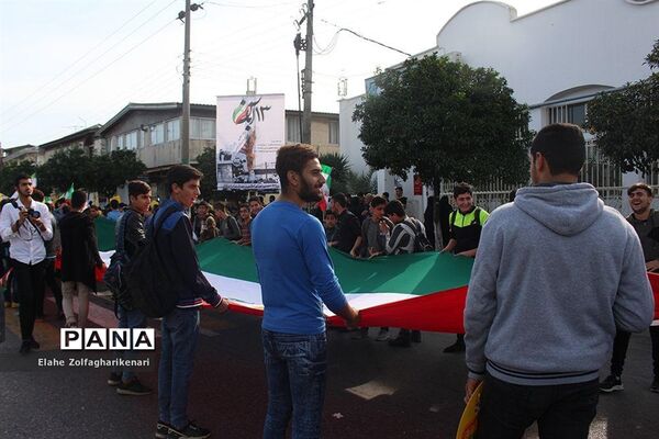 راهپیمایی 13 آبان در فریدونکنار