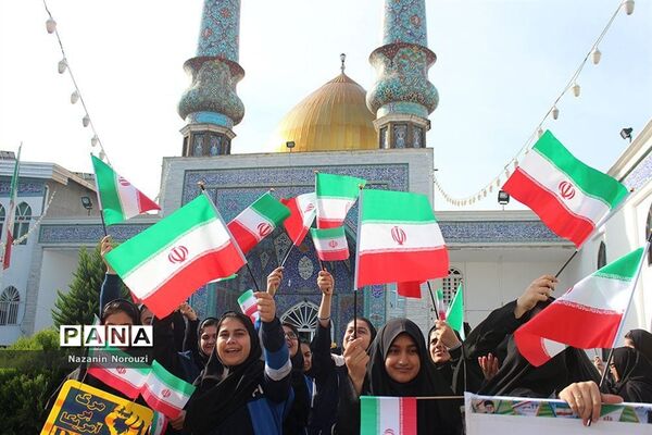 راهپیمایی 13 آبان در فریدونکنار
