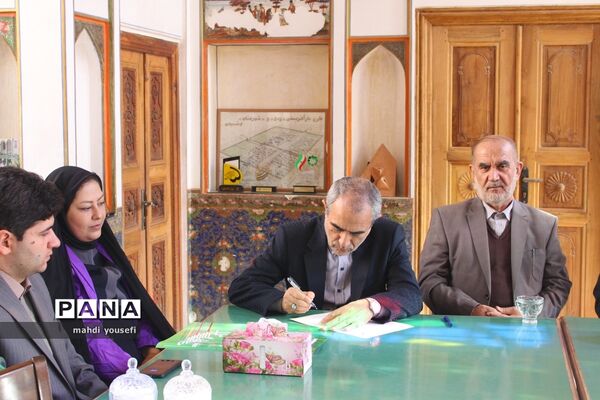 بازدید استاندار آذربایجان شرقی از دانشکده معماری تبریز