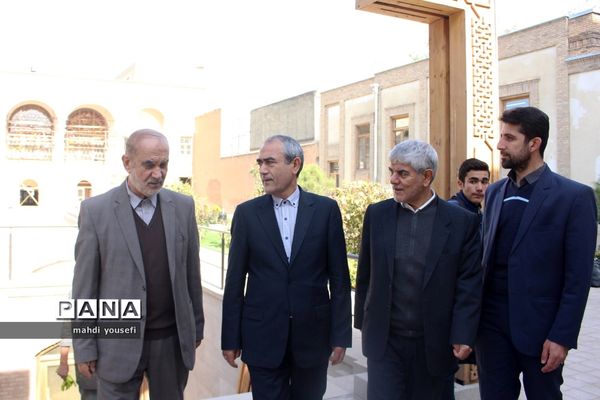 بازدید استاندار آذربایجان شرقی از دانشکده معماری تبریز