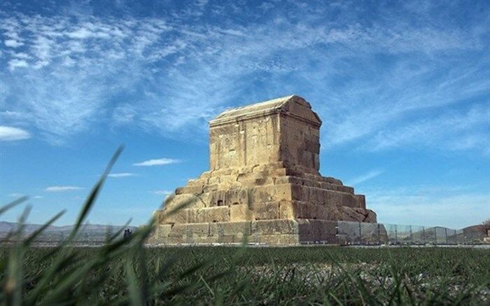 اقامتگاه در جوار آرامگاه کوروش آذر ماه به بهره برداری می رسد