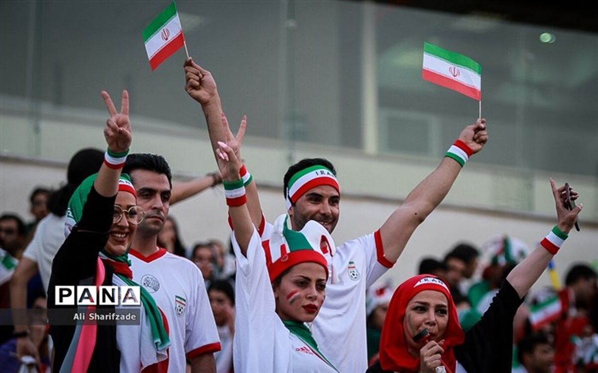 مشاور فرهنگی فدارسیون فوتبال: آماده حضور بانوان در ورزشگاه هستیم