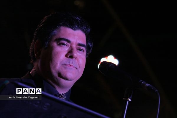 کنسرت بزرگ سالار عقیلی در جزیره کیش