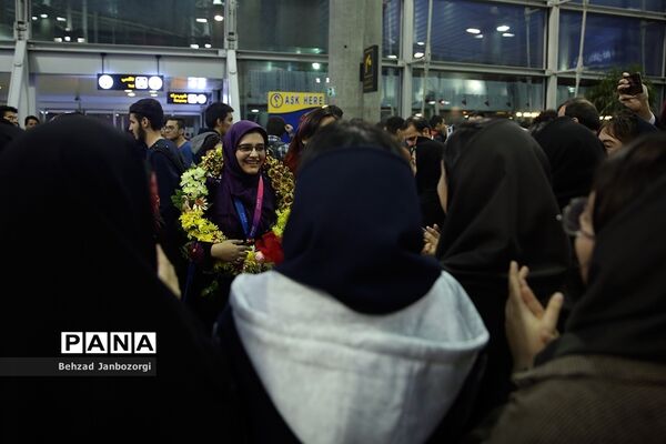 استقبال از تیم دانش‌آموزی منتخب در دوازدهمین المپیاد جهانی نجوم