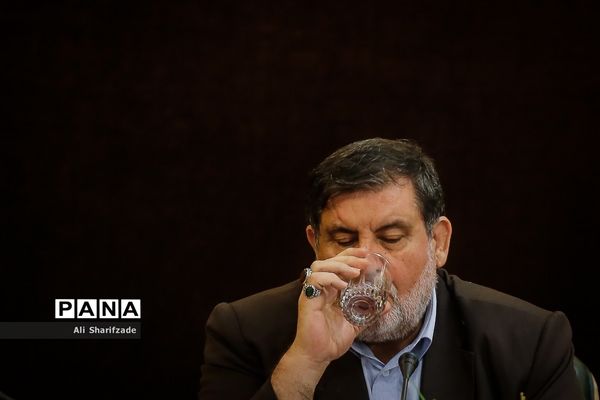 نشست گزارش روند اقدامات دولت در بازسازی مناطق زلزله زده کرمانشاه