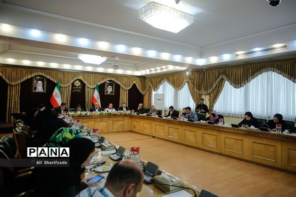نشست گزارش روند اقدامات دولت در بازسازی مناطق زلزله زده کرمانشاه