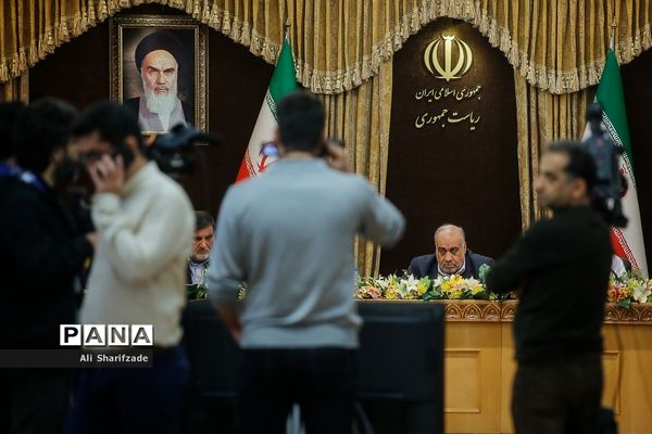 نشست گزارش روند اقدامات دولت در بازسازی مناطق زلزله زده کرمانشاه