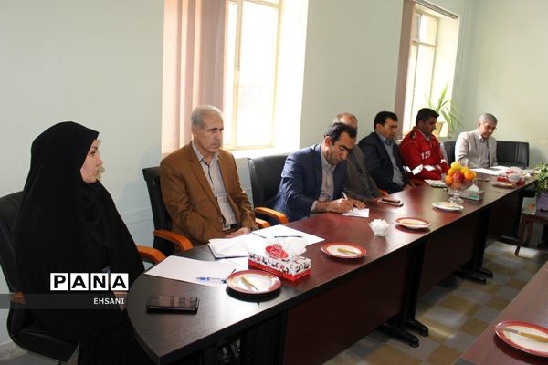 جلسه هماهنگی بیستمین  مانور سراسری زلزله و ایمنی در مدارس کهگیلویه و بویراحمد