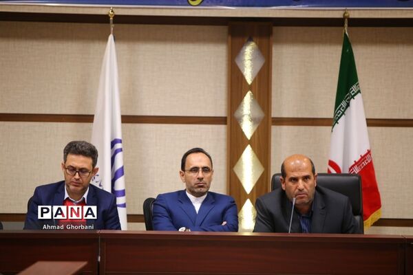 جلسه شورای اداری شهرستان ساری