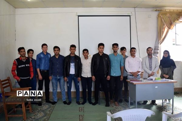 جلسه روسای شورای دانش آموزی منطقه گله‌دار