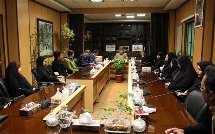 دیدار رئیس و کتابداران اداره کتابخانه های عمومی اسلامشهر با فرماندار