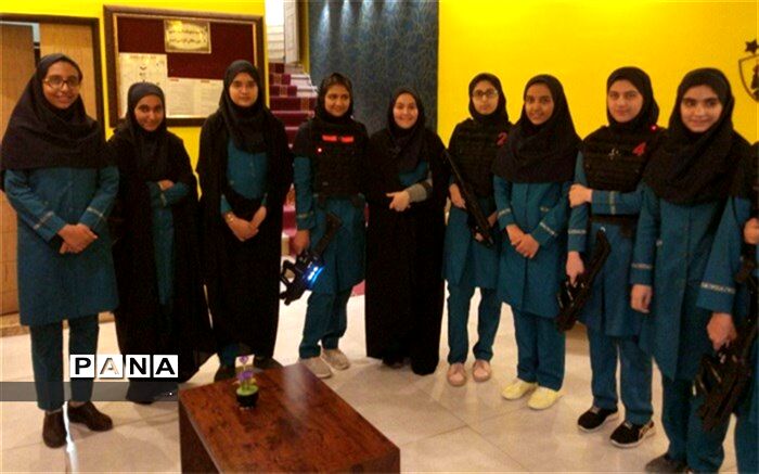 لحظات شاد و مفرح برای دانش آموزان دبیرستان دکتر شاهی
