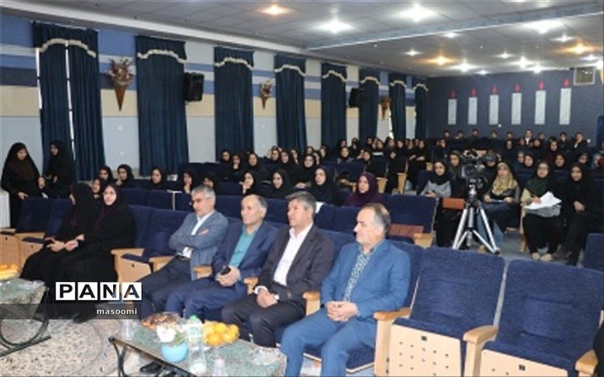 سرپرست دانشگاه فرهنگیان اصفهان: سخت ترین و بهترین شغل معلمی است