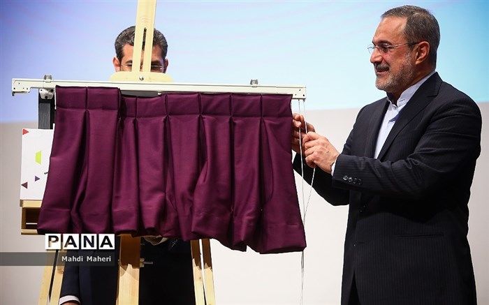 وزیر آموزش و پرورش: دستورالعمل کتاب‌های کمک آموزشی هفته آینده ابلاغ می‌شود