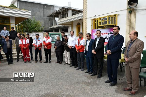 مانور زلزله در مدرسه طلیعه انقلاب بابلسر