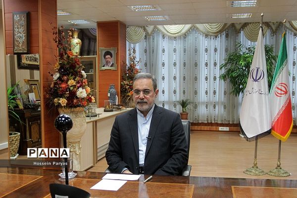 گفت‌وگوی وزیر آموزش‌وپرورش با مدیران مدارس و مناطق سراسر کشور