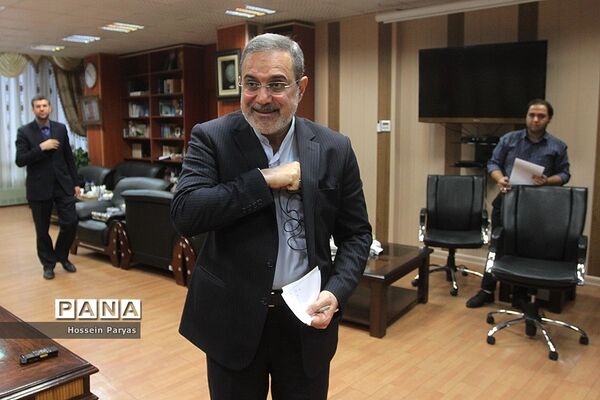 گفت‌وگوی وزیر آموزش‌وپرورش با مدیران مدارس و مناطق سراسر کشور