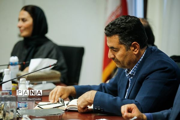 نشست برنامه‌ریزی تئاتر کودک و نوجوان