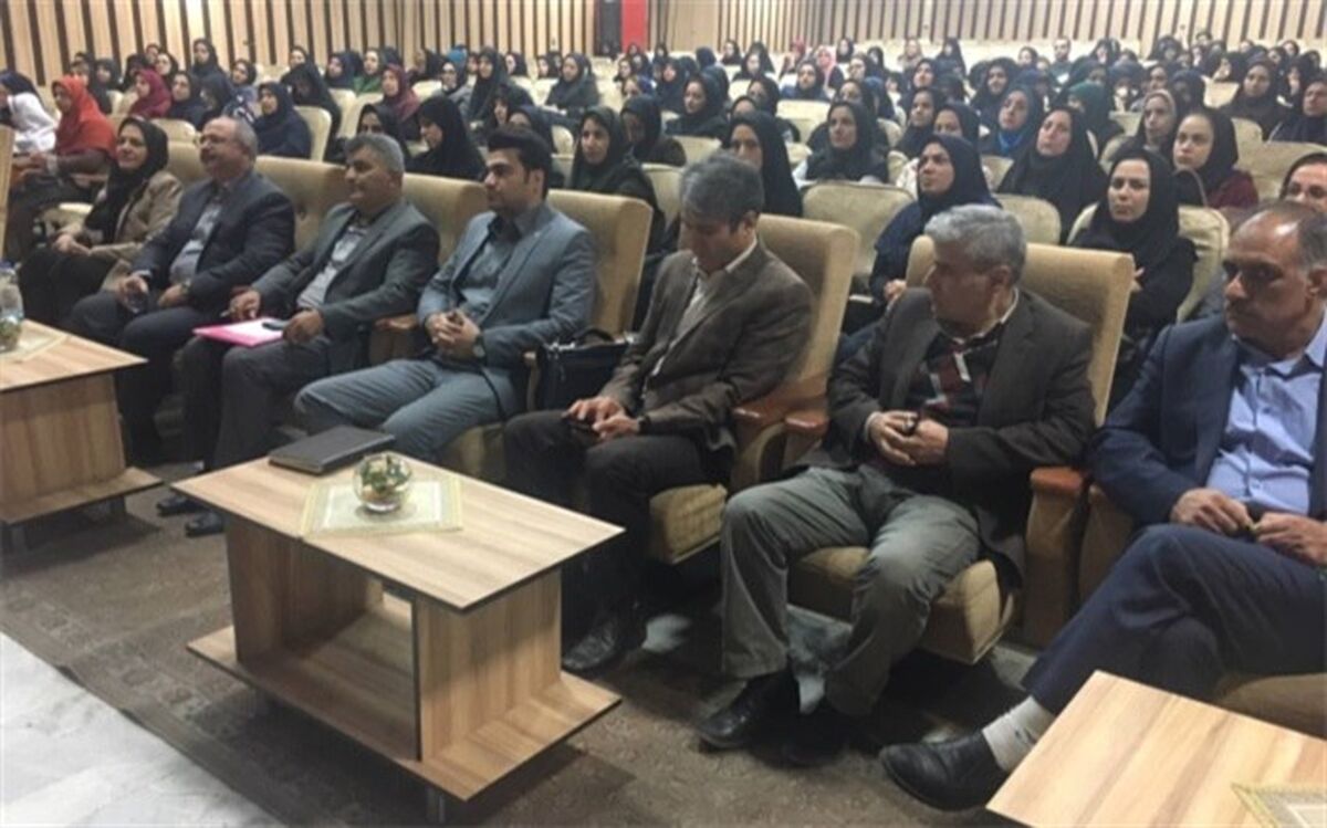چهارمین کارگاه تخصصی آموزشی ـ توجیهی سلامت دهان ودندان دانش آموزان برگزار شد
