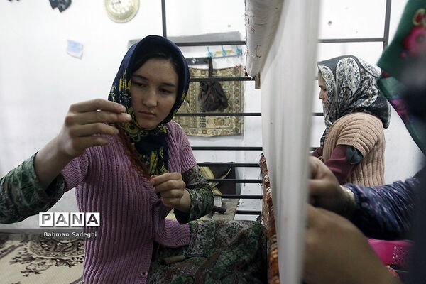 فرش دورو ابریشم ترکمن