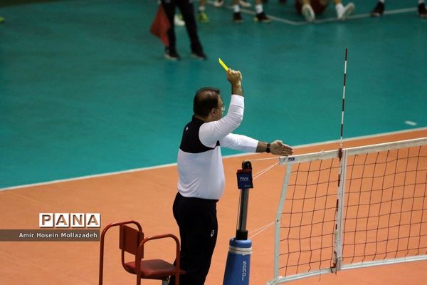 دیدار تیم های والیبال شهرداری ارومیه و شهرآرا مشهد