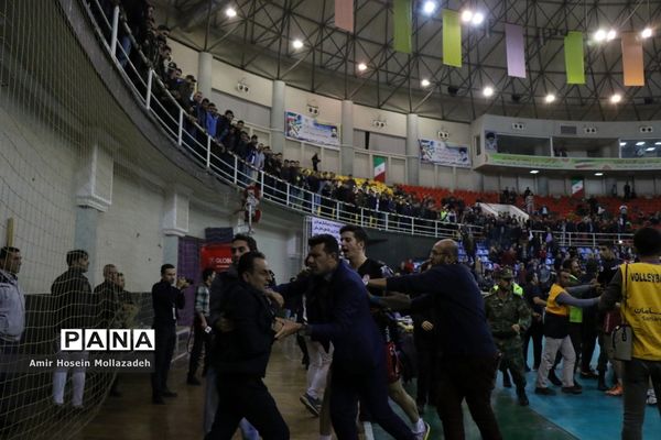 دیدار تیم های والیبال شهرداری ارومیه و شهرآرا مشهد