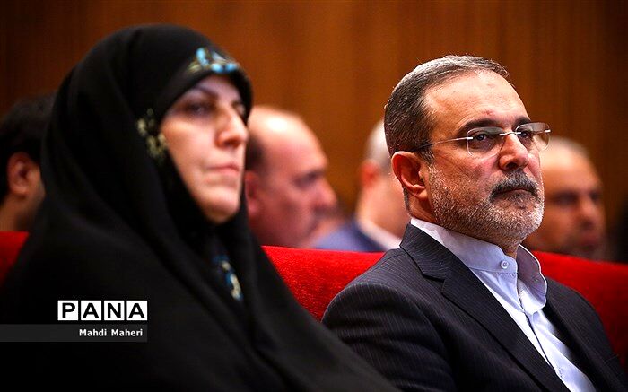 وزیر آموزش‌وپرورش: دانش‌آموزان باید با حقوق خود آشنا شوند و آن را مطالبه کنند