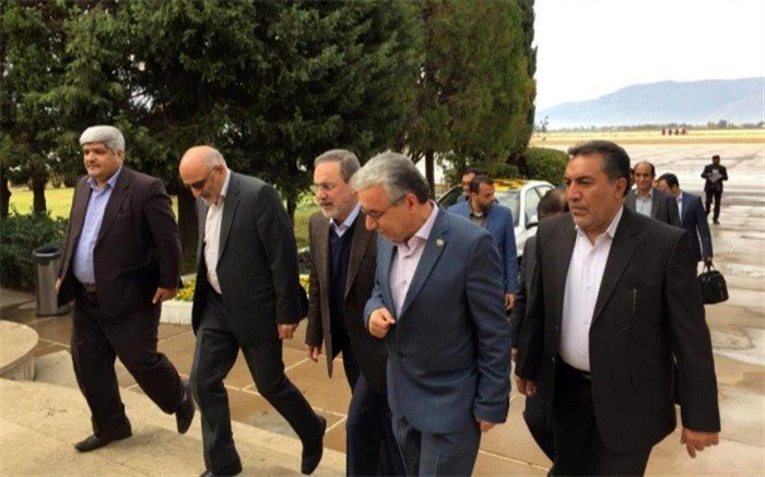 وزیر آموزش‌و‌پرورش برای حضور در اجلاس دبیران کل کمیسیون‌های ملی آیسسکو وارد شیراز شد