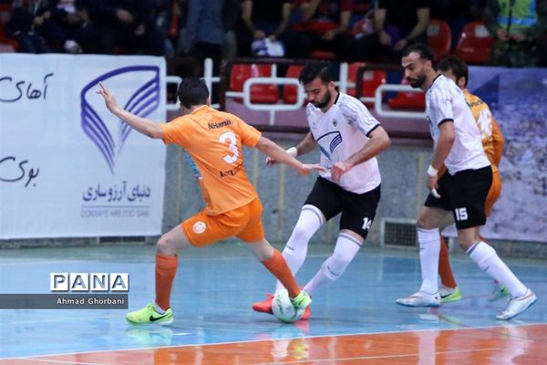 دیدار تیم‌های شهروند ساری و مس سونگون