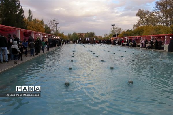 برگزاری جشنواره انار در باغ صدری شهرستان تفت در یزد