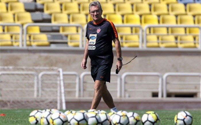 پرسپولیس با نیمکت خالی به مصاف پیکان می‌رود