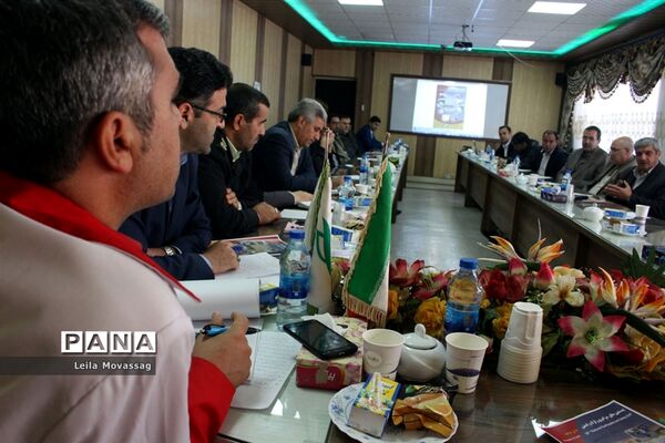 جلسه کارگروه آموزش و هماهنگی مانور زلزله  و ایمنی درمدارس آذربایجان‌شرقی
