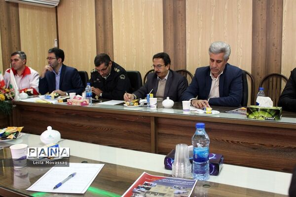 جلسه کارگروه آموزش و هماهنگی مانور زلزله  و ایمنی درمدارس آذربایجان‌شرقی