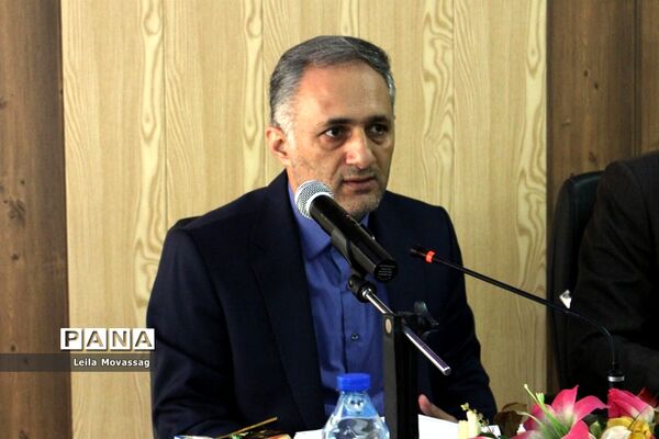 جلسه کارگروه آموزش و هماهنگی مانور زلزله  و ایمنی درمدارس آذربایجان‌شرقی