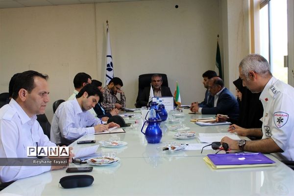 دومین جلسه کمیته استانی  مانور سراسری زلزله و ایمنی در بوشهر