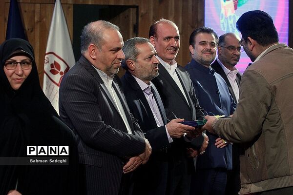 مراسم تجلیل از دانش‌آموزان کتابخوان برتر سراسر کشور