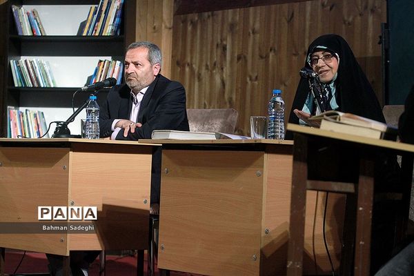 مراسم تجلیل از دانش‌آموزان کتابخوان برتر سراسر کشور