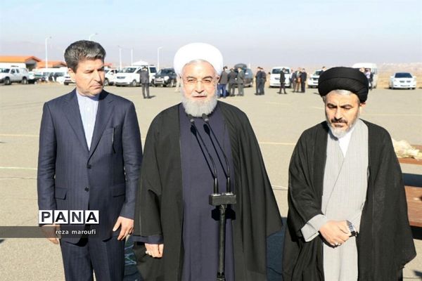 استقبال مردم خوی از رئیس جمهوری