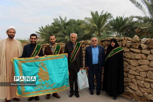 دیدار خادمین مسجد مقدس جمکران از خانواده شهید حرم استان بوشهر
